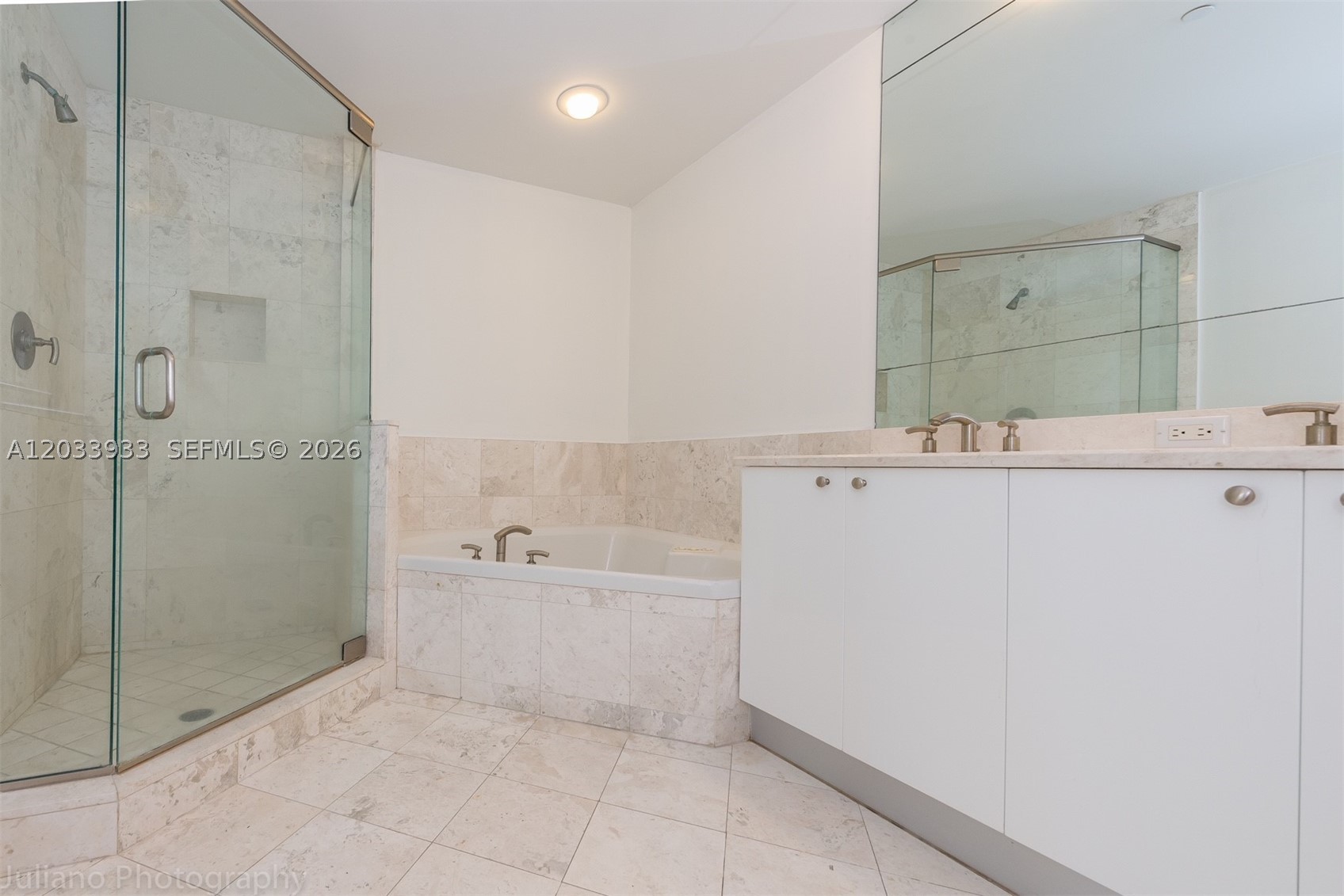 CARBONELL CONDO - Residential Lease
