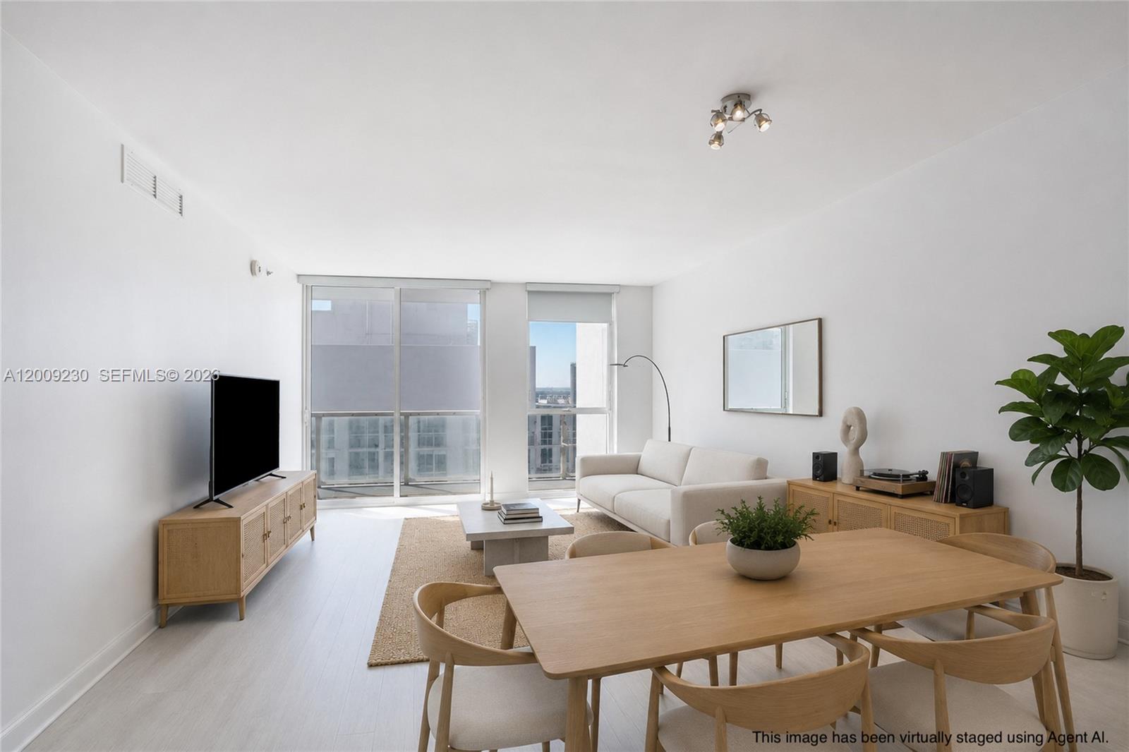 VIZCAYNE SOUTH CONDO - Residential