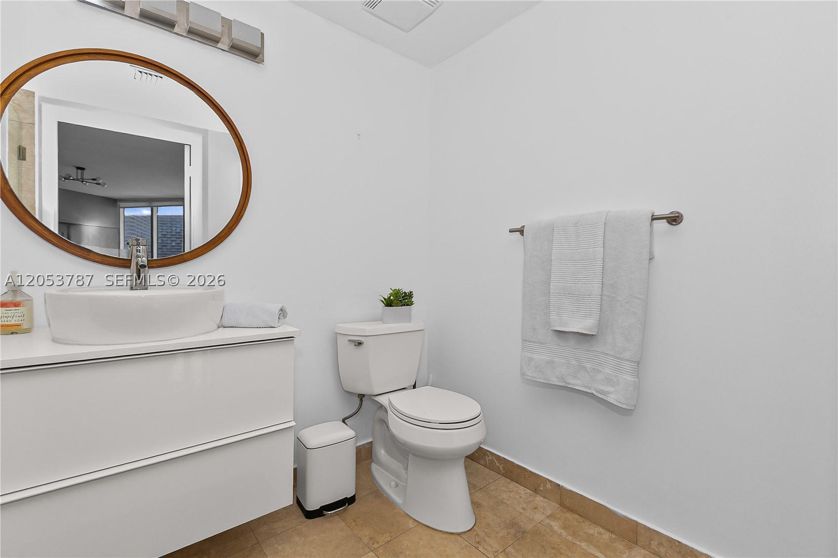 WIND CONDO - Residential