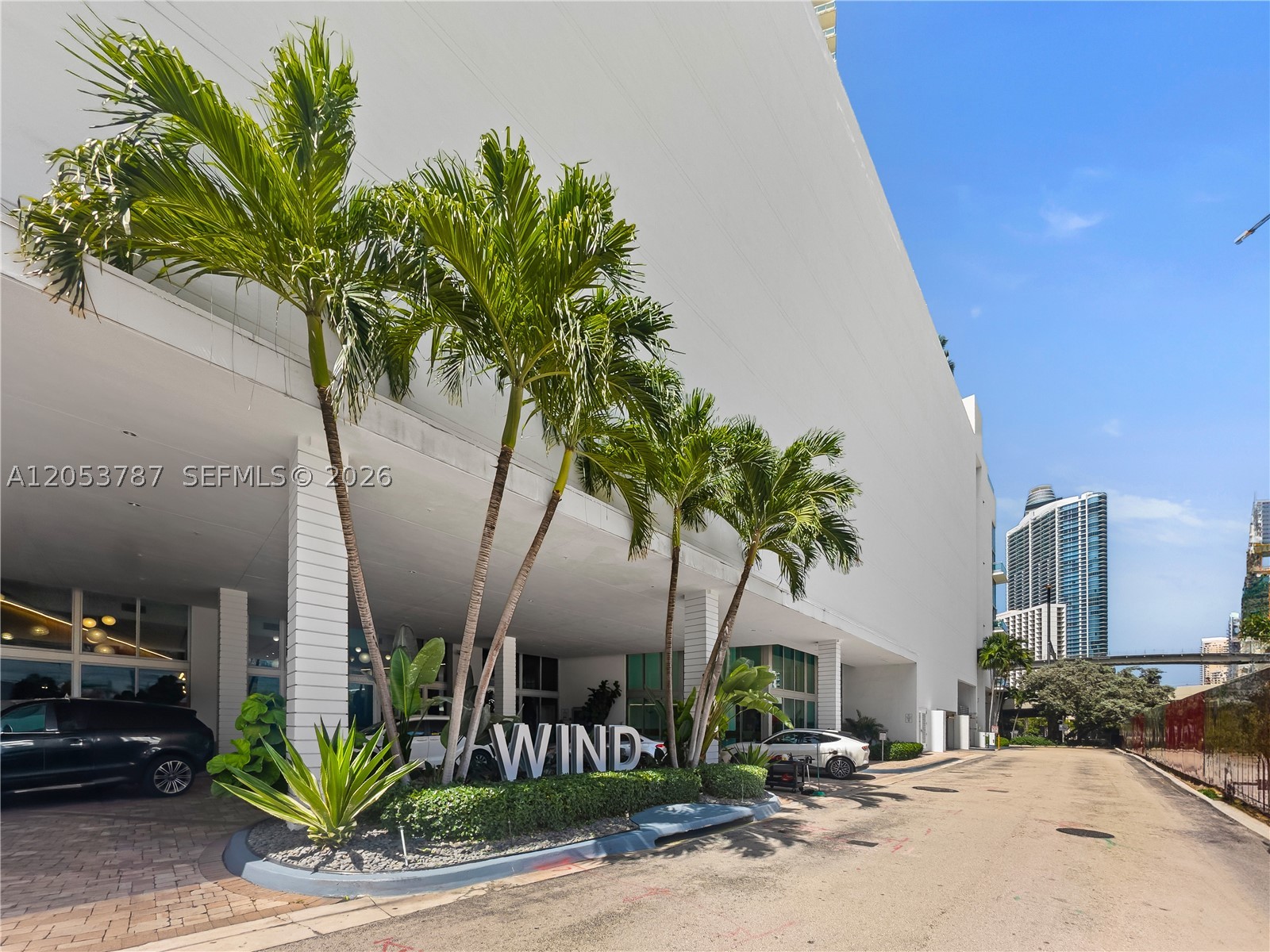 WIND CONDO - Residential
