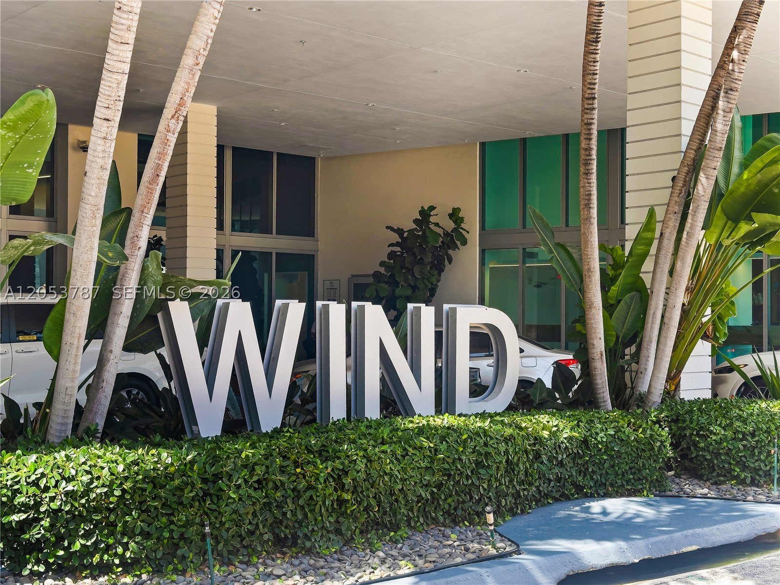 WIND CONDO - Residential