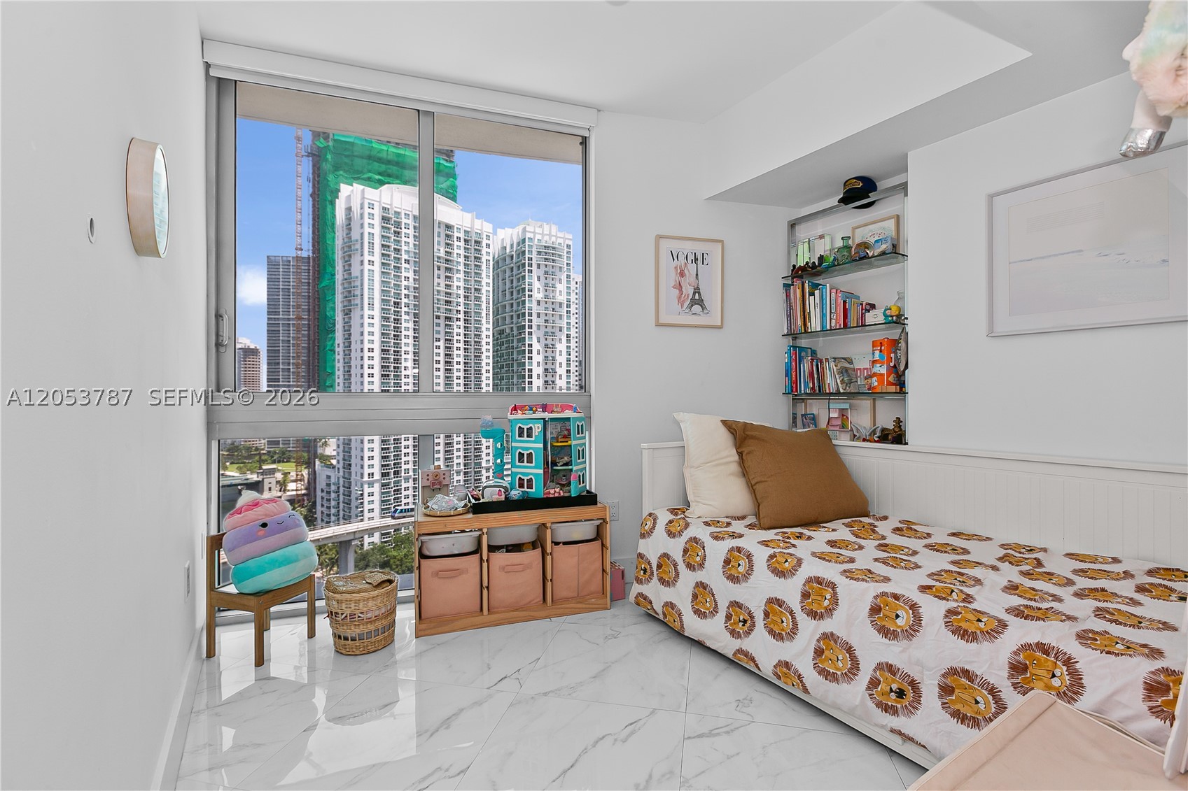 WIND CONDO - Residential