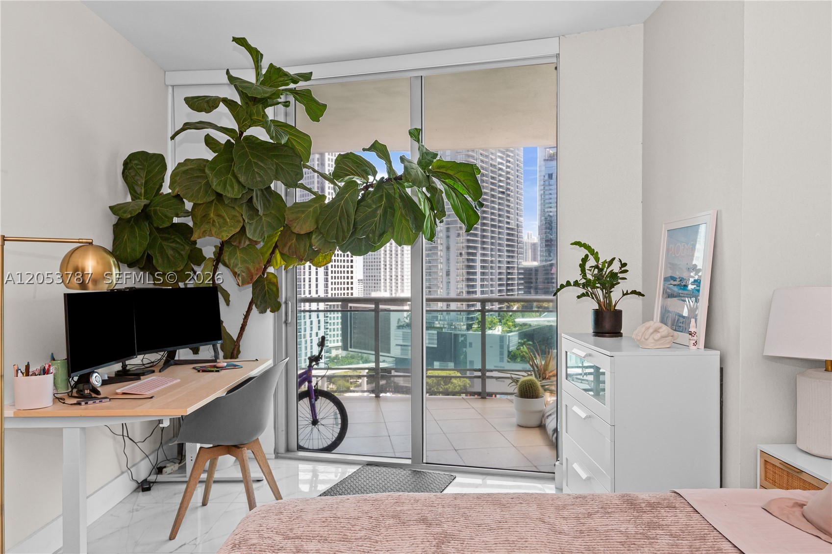 WIND CONDO - Residential