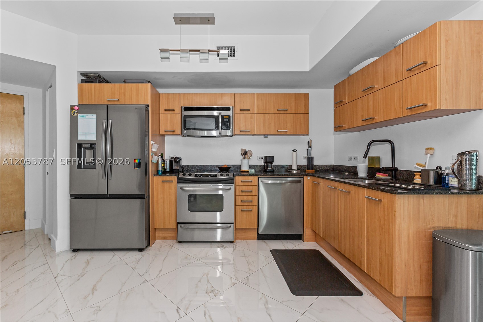 WIND CONDO - Residential