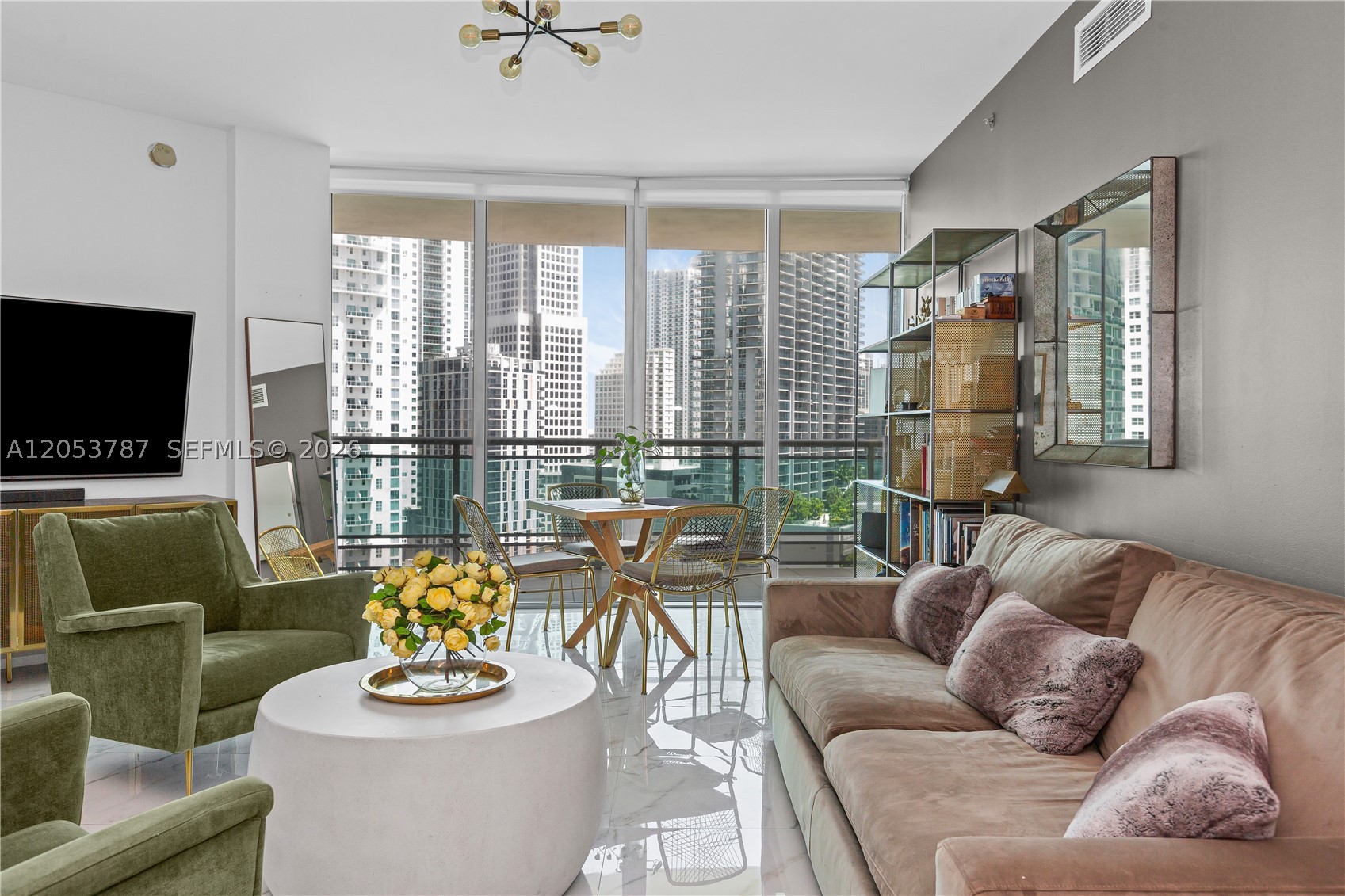 WIND CONDO - Residential