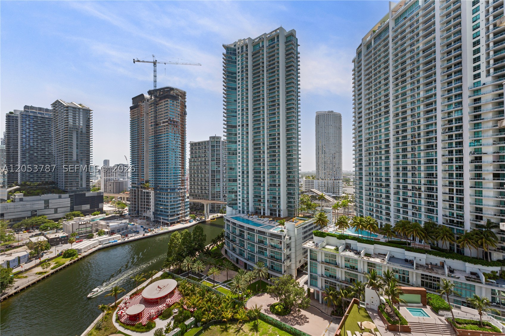 WIND CONDO - Residential