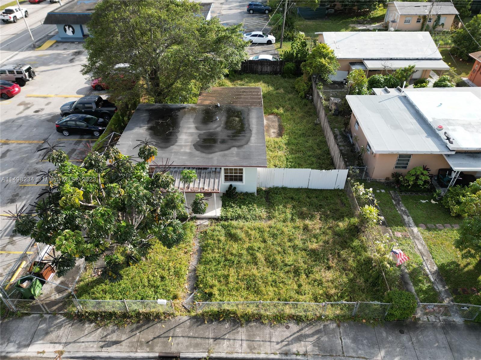 HIALEAH 16TH ADDN - Land