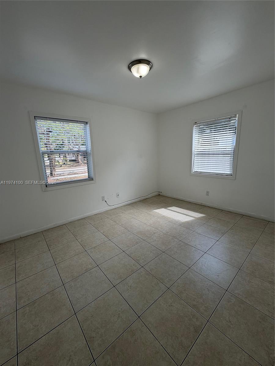 UNIVERSITY PARK - Residential Lease