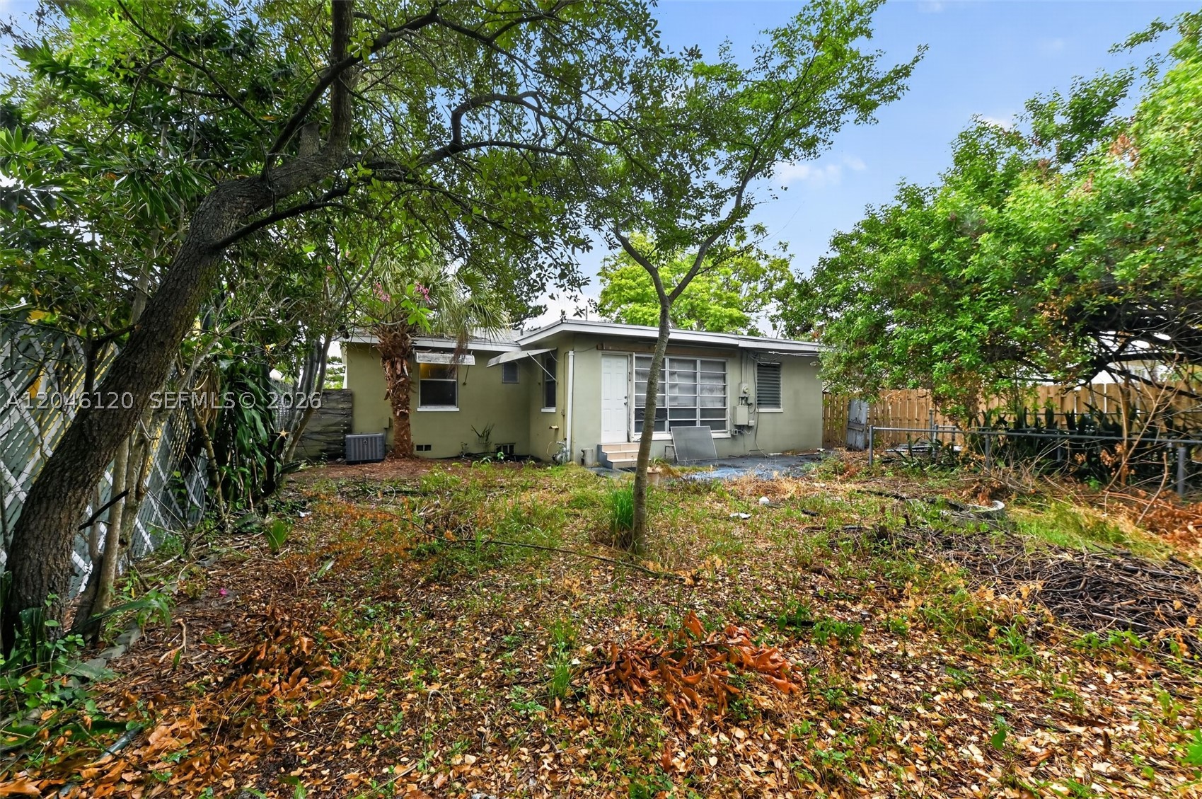 LAKE WORTH TOWN OF - Residential