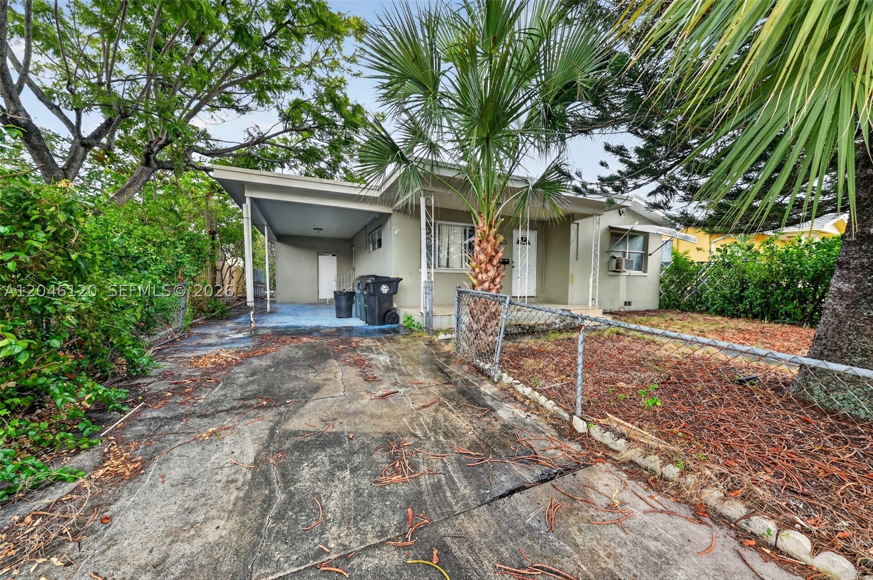 LAKE WORTH TOWN OF - Residential