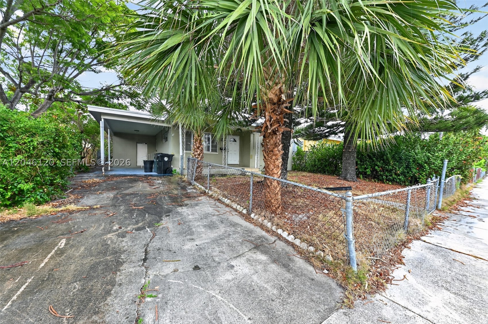LAKE WORTH TOWN OF - Residential