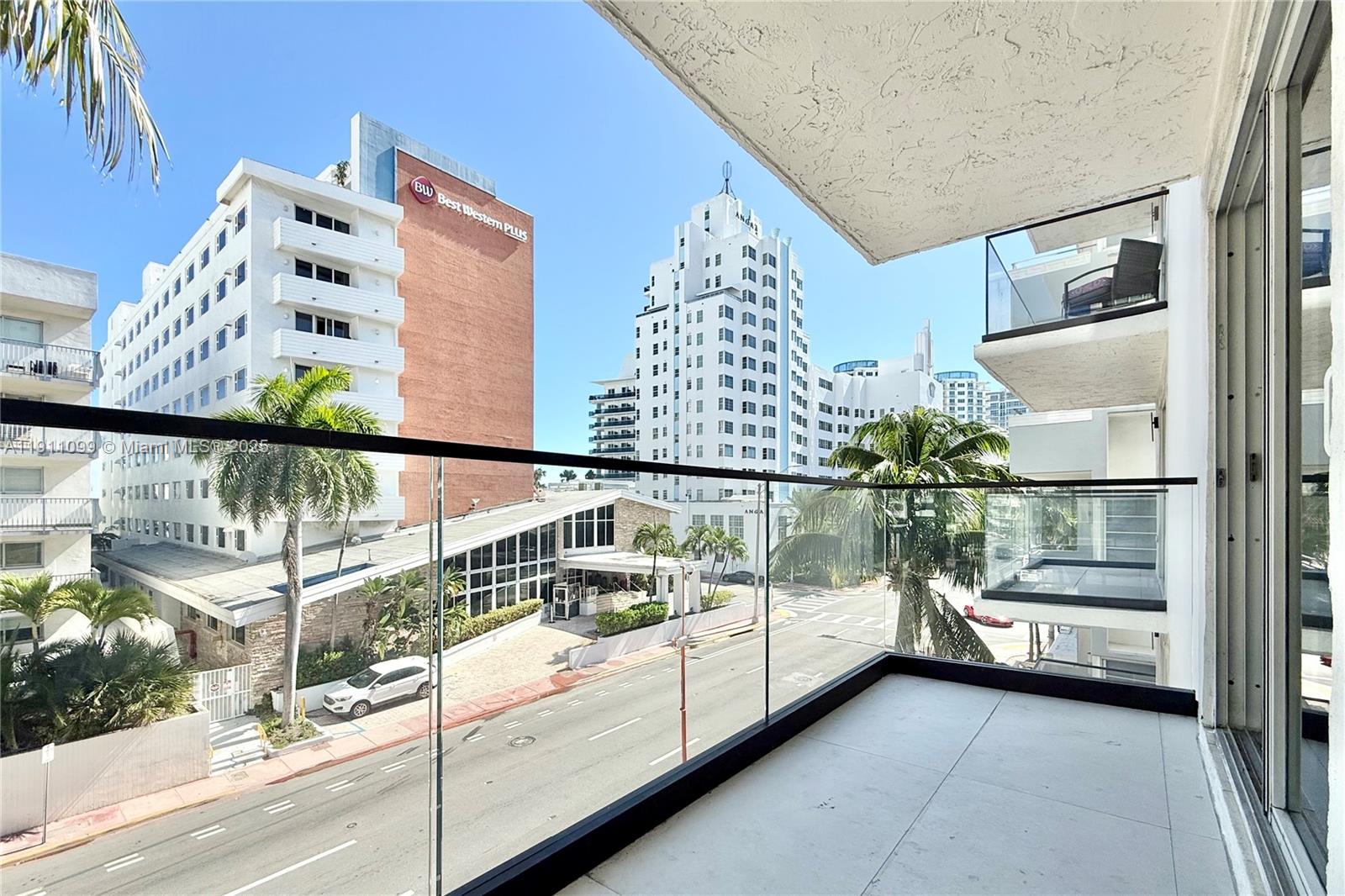 4122 COLLINS CONDO - Residential Lease