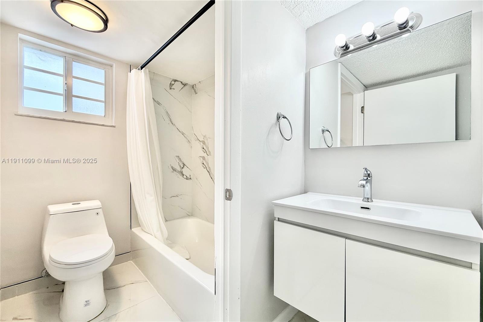 4122 COLLINS CONDO - Residential Lease