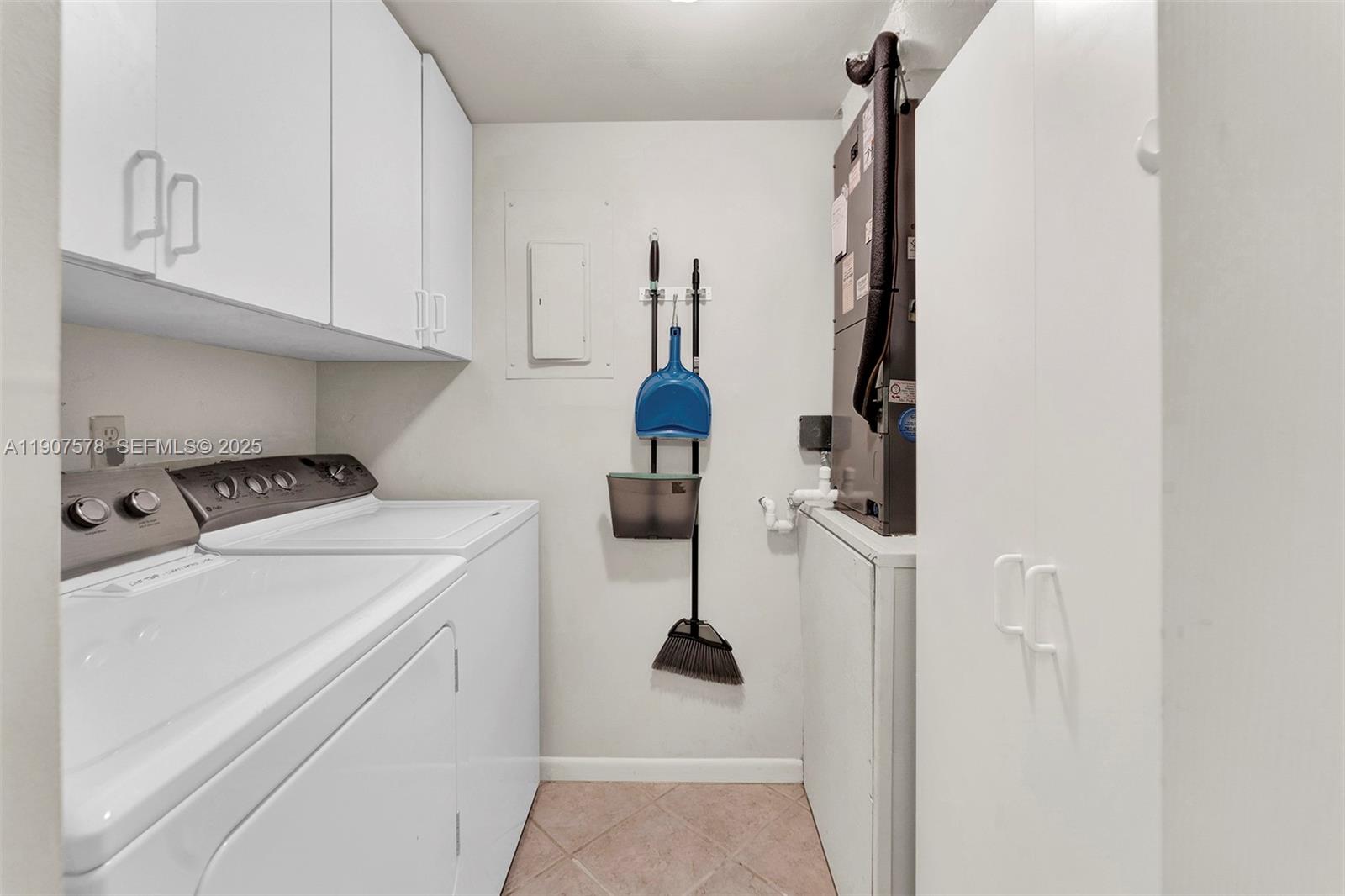 PINE RIDGE SOUTH IV CONDO - Residential