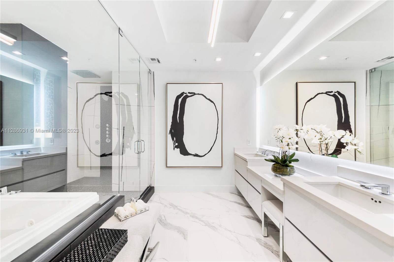 RIVA - Residential