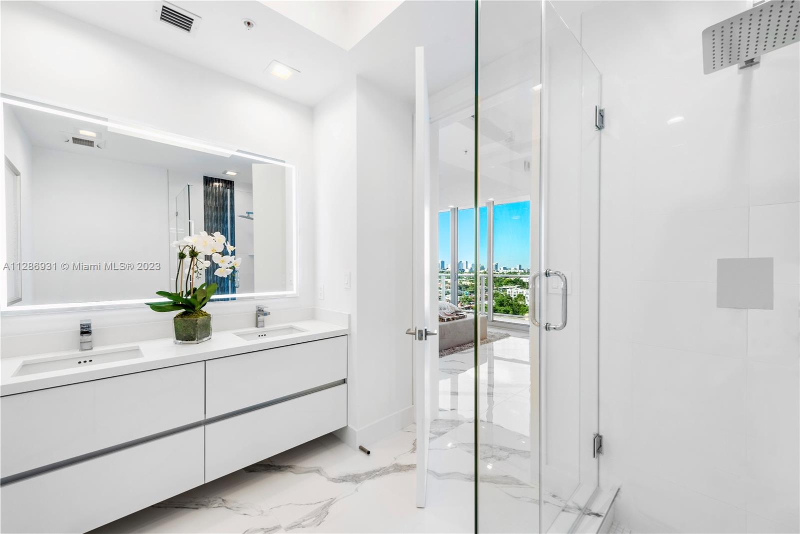RIVA - Residential