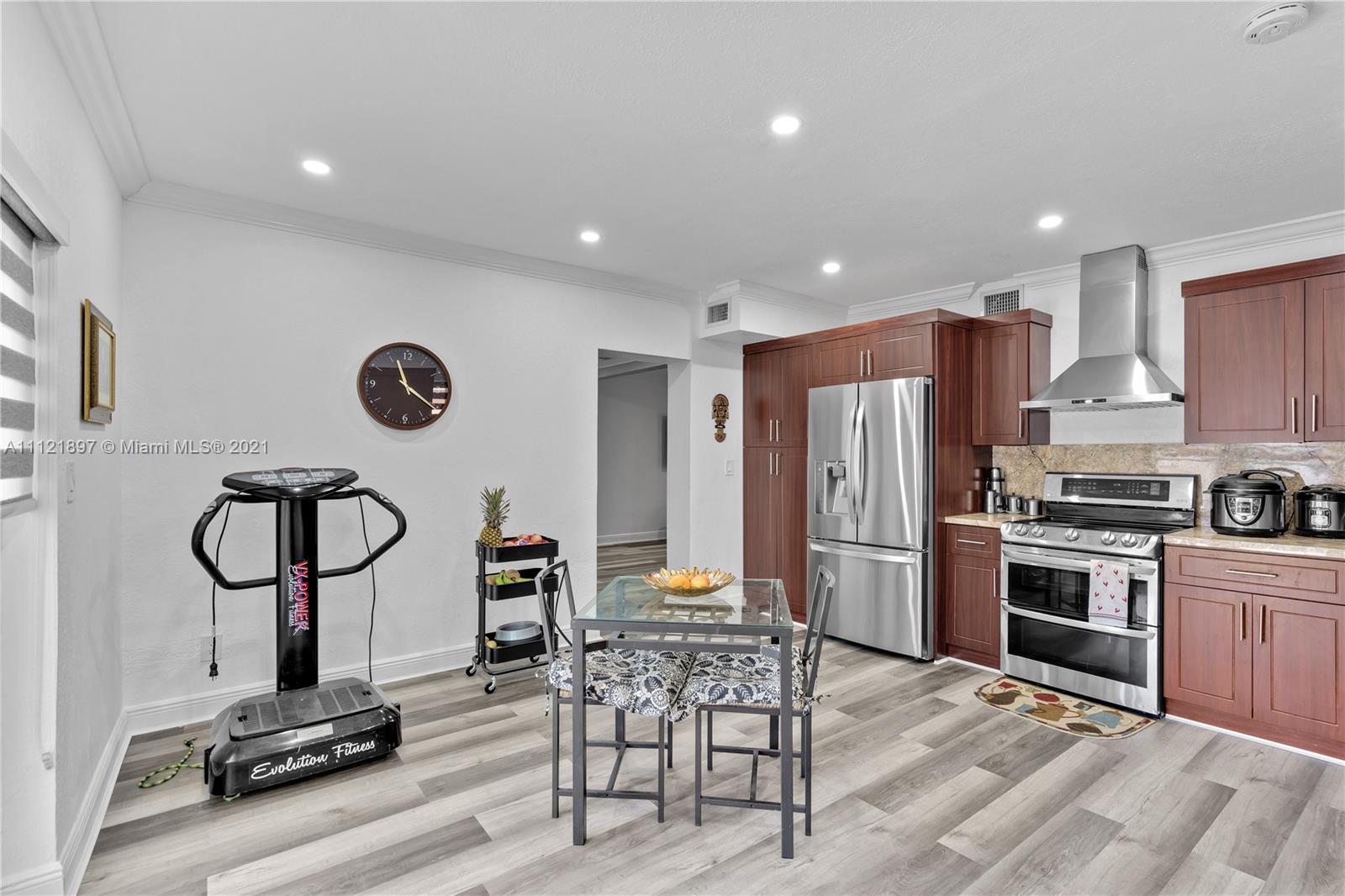 RANDALL PARK - Residential