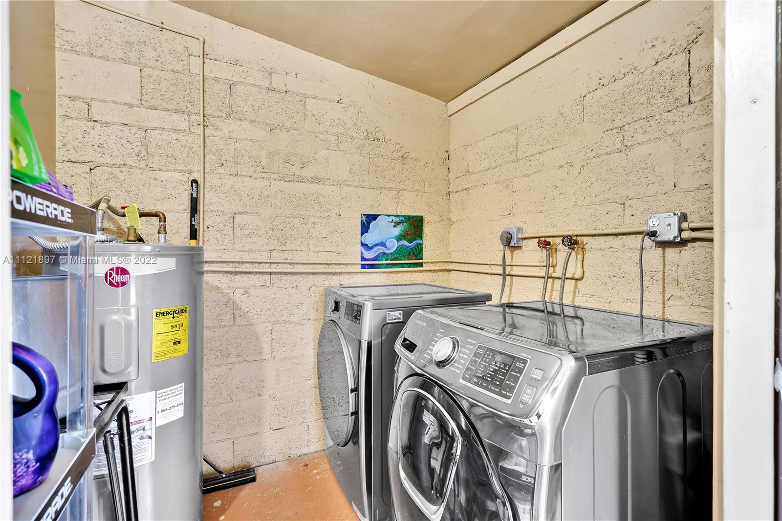 RANDALL PARK - Residential