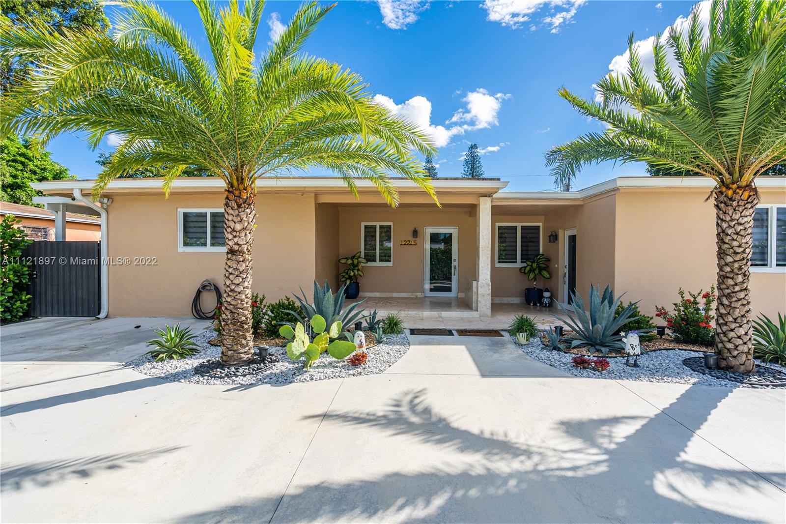 RANDALL PARK - Residential