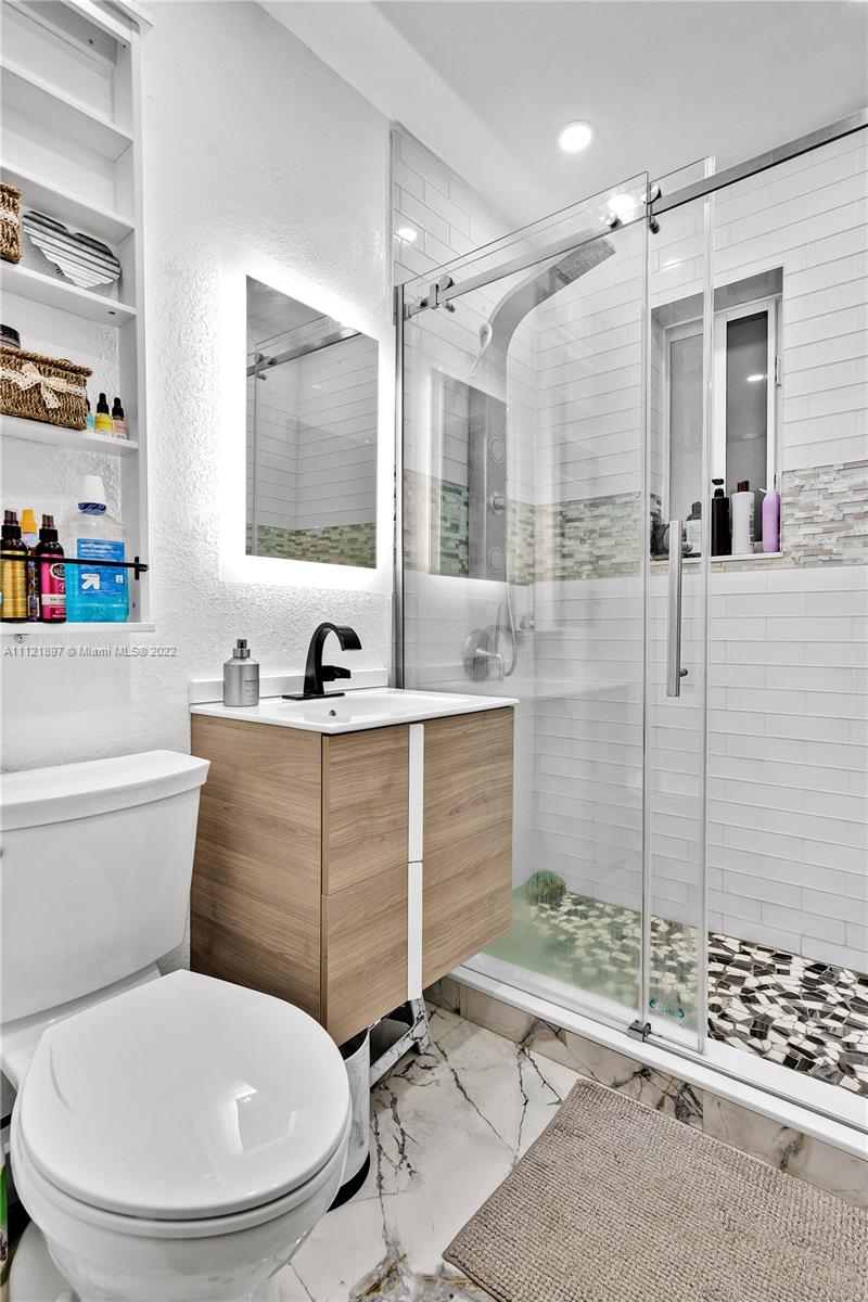 RANDALL PARK - Residential
