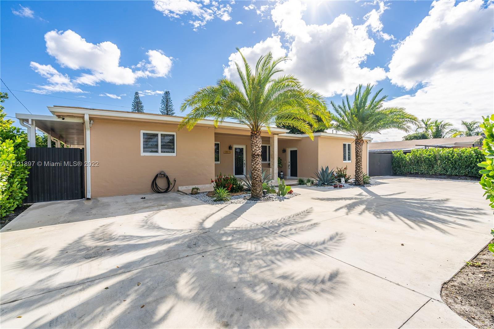 RANDALL PARK - Residential
