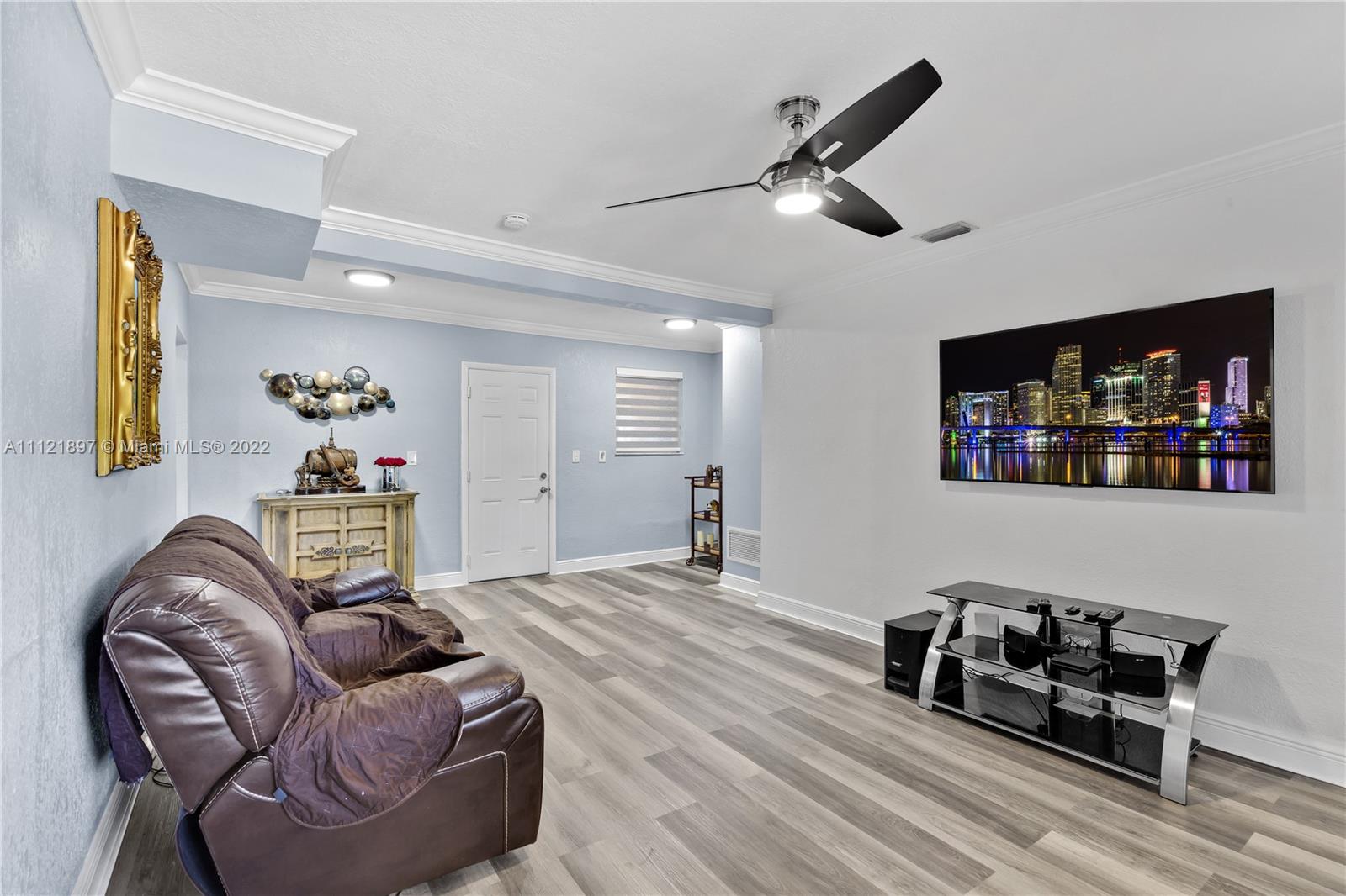 RANDALL PARK - Residential