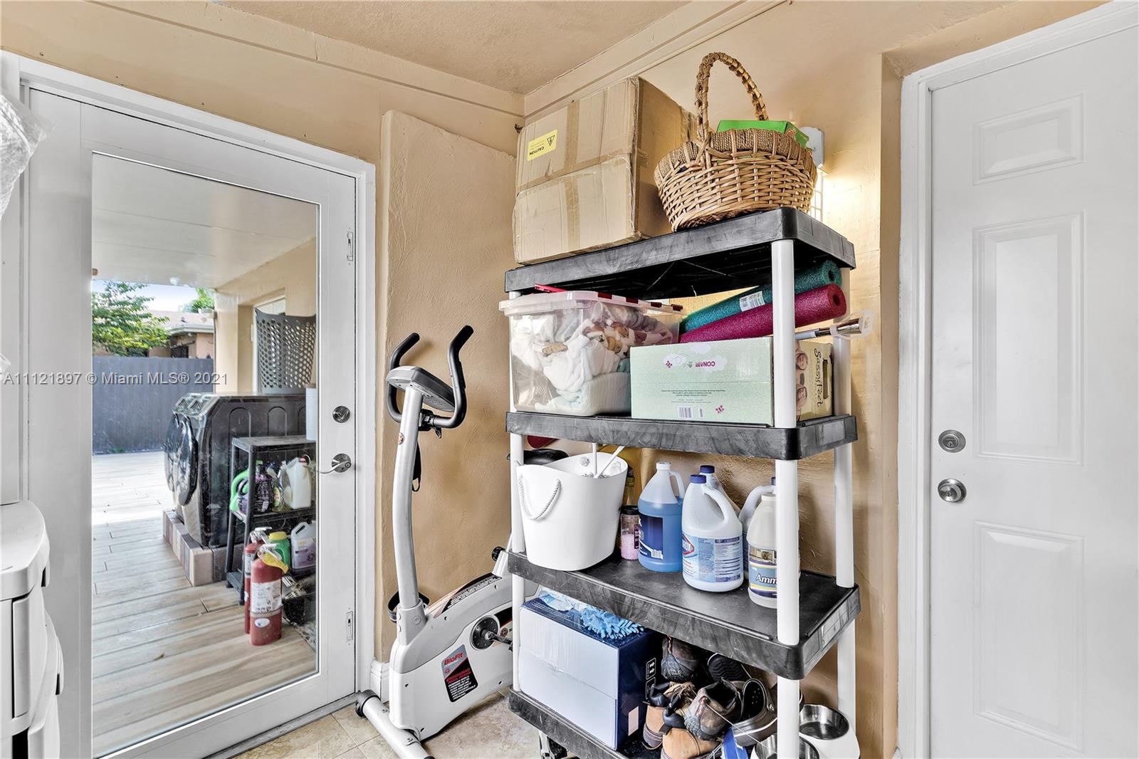 RANDALL PARK - Residential