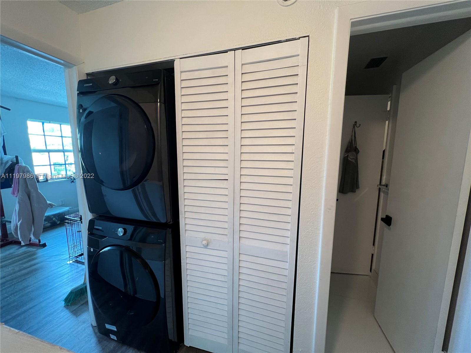 ROCK CREEK PH TWO - Residential Lease