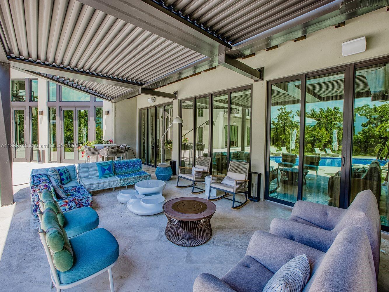PINECREST - Residential