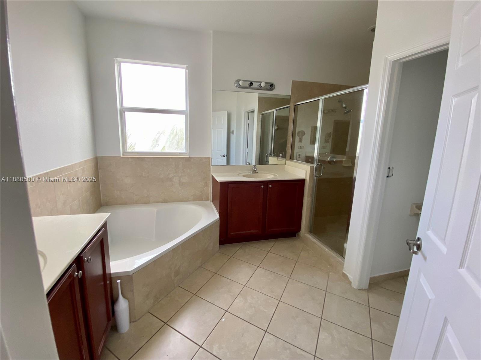 BALMORAL SUB PHASE III - Residential Lease