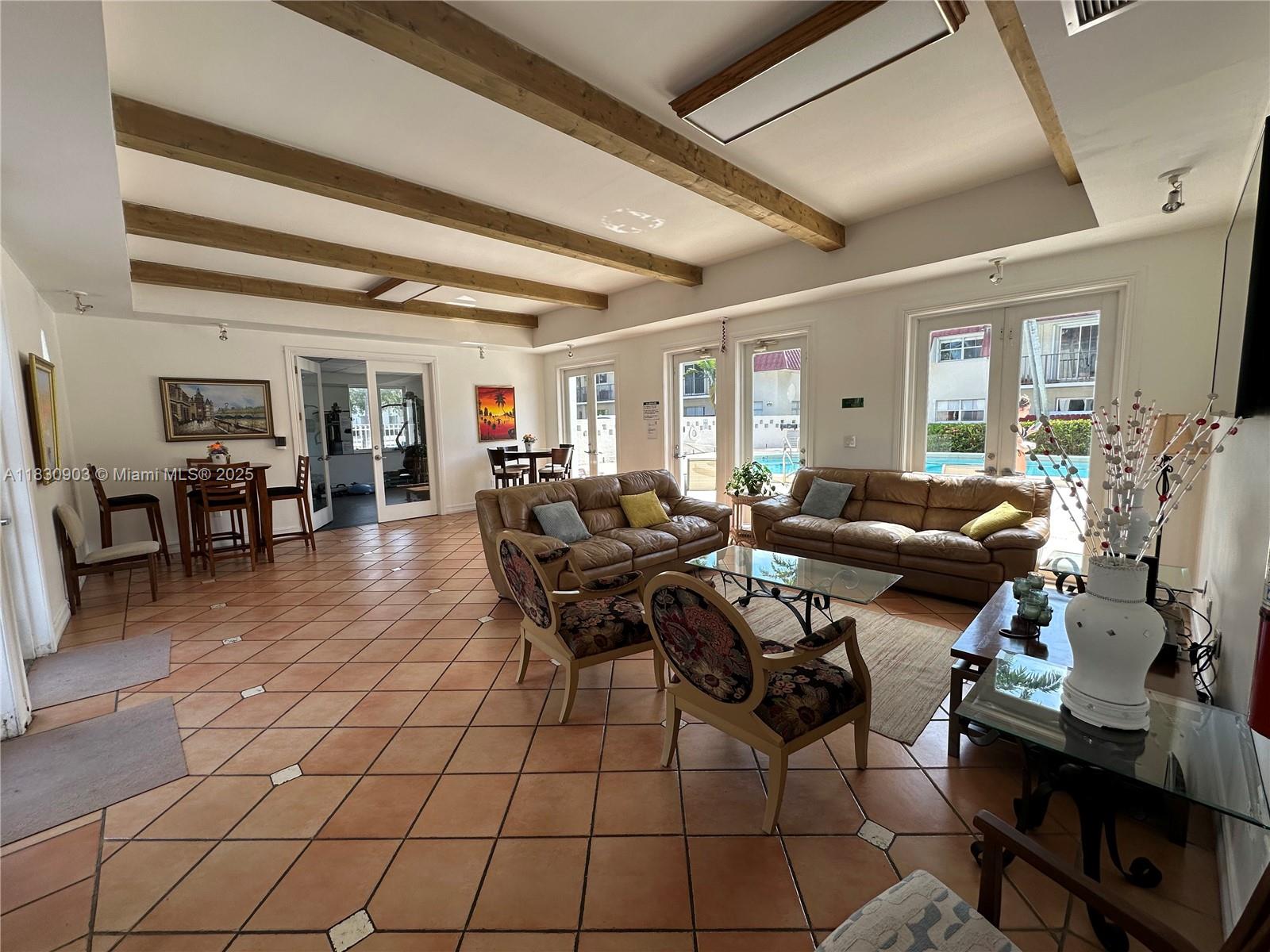 VILLAS OF PINECREST CONDO - Residential Lease