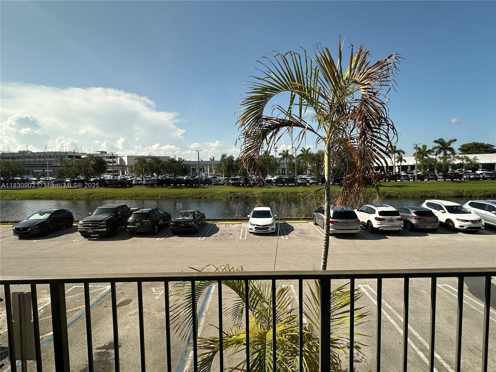 VILLAS OF PINECREST CONDO - Residential Lease