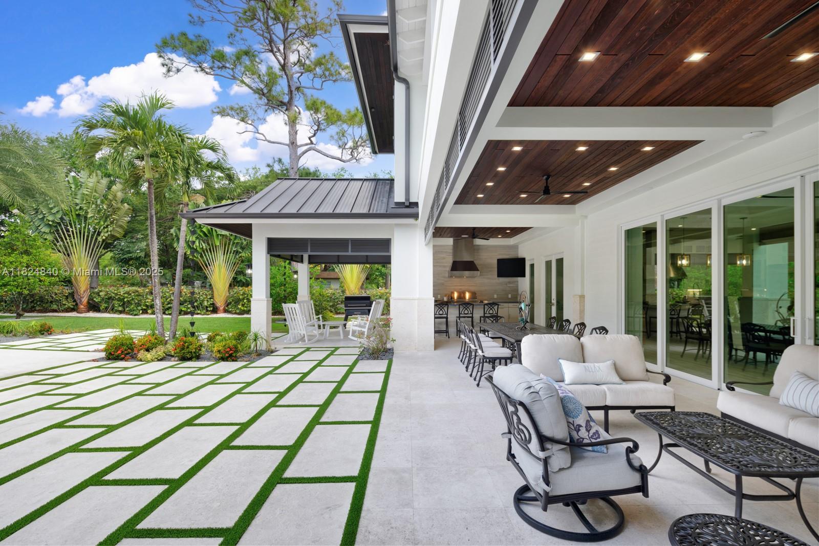 SUDLOW PARK - Residential