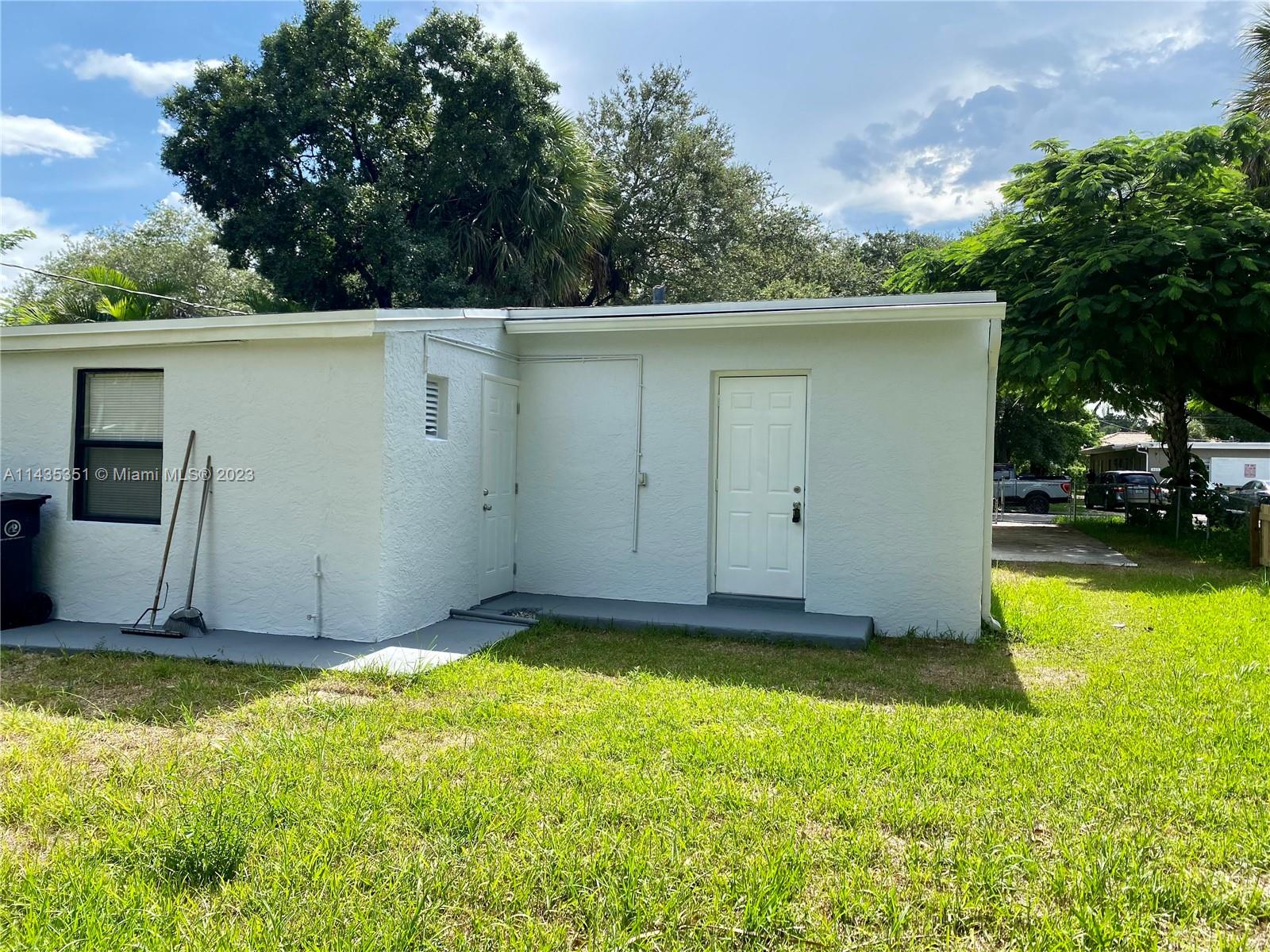FIRST ADD TO TUSKEGEE PAR - Residential