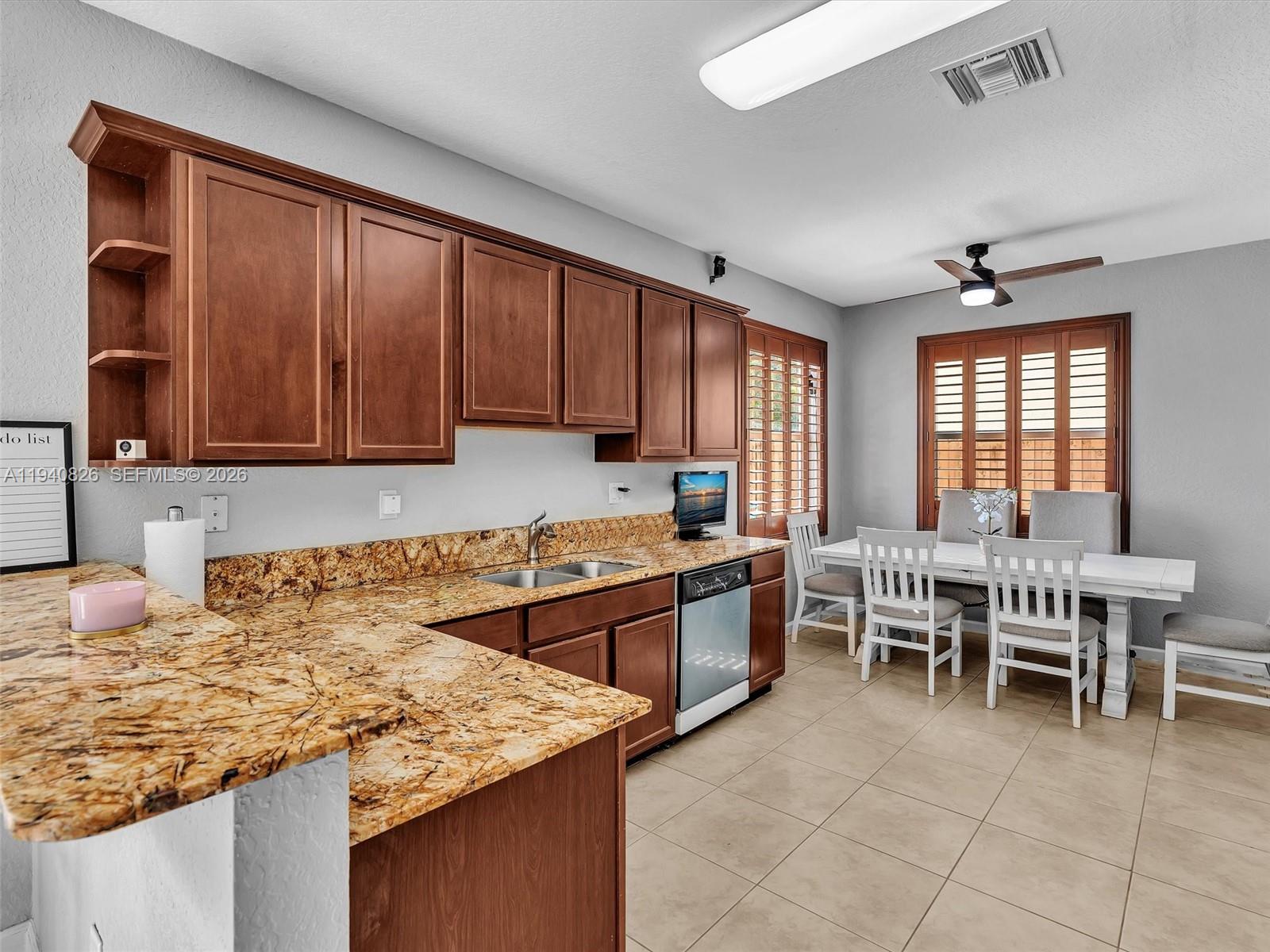 RAULS PLACE AT OASIS - Residential