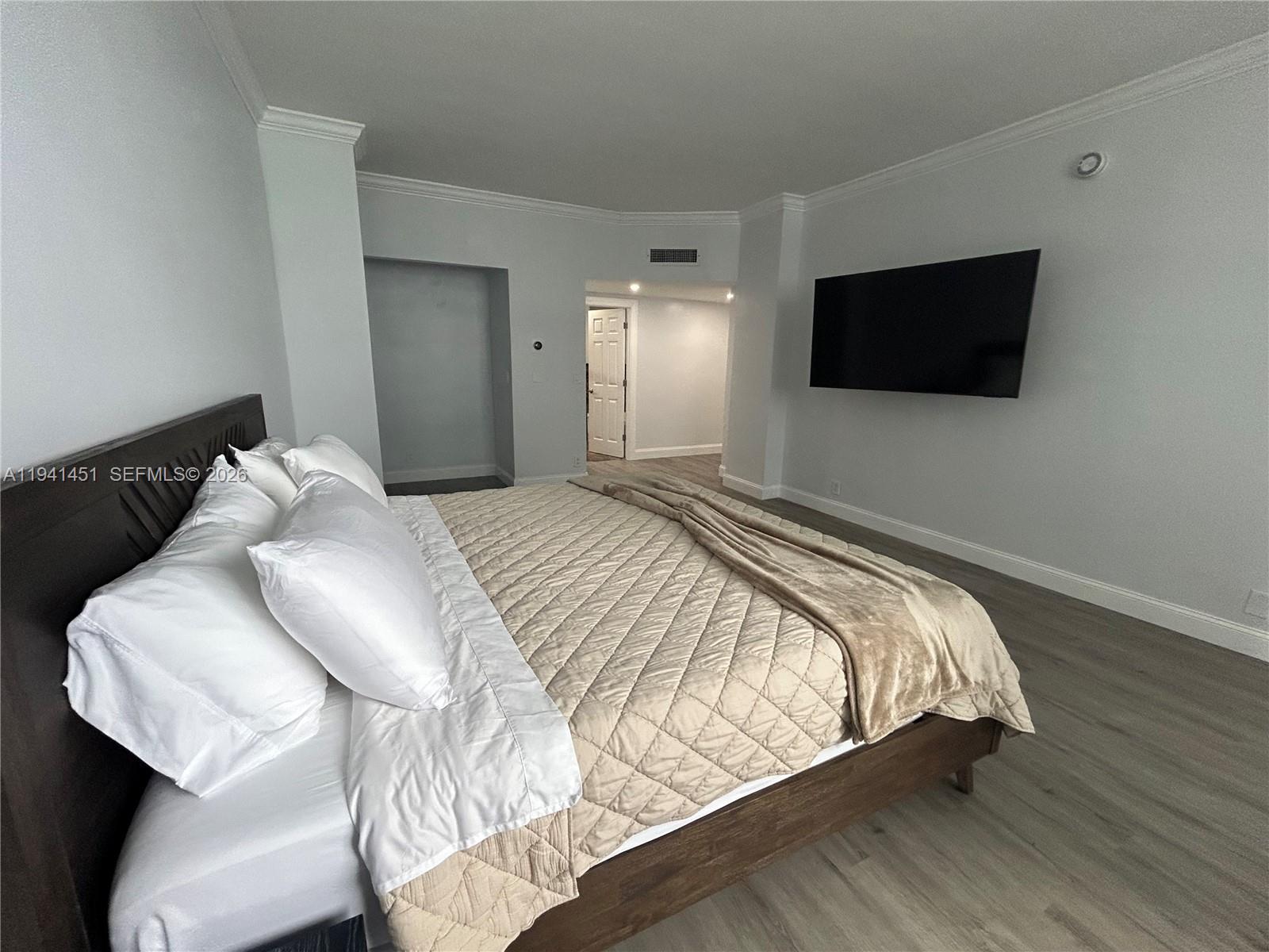 SIAN OCEAN RESIDENCES CON - Residential Lease