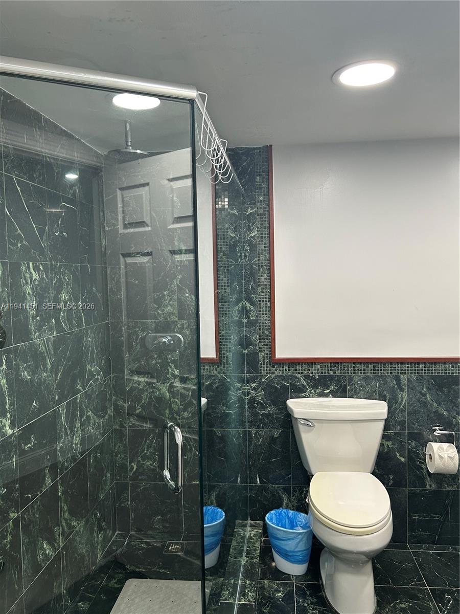 SIAN OCEAN RESIDENCES CON - Residential Lease