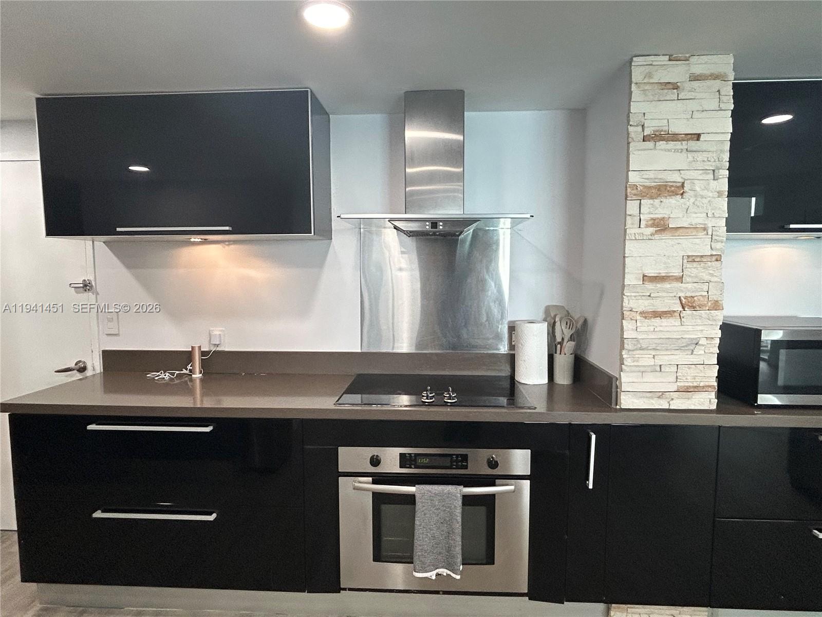 SIAN OCEAN RESIDENCES CON - Residential Lease