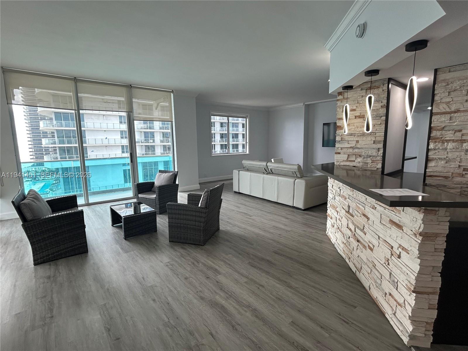 SIAN OCEAN RESIDENCES CON - Residential Lease