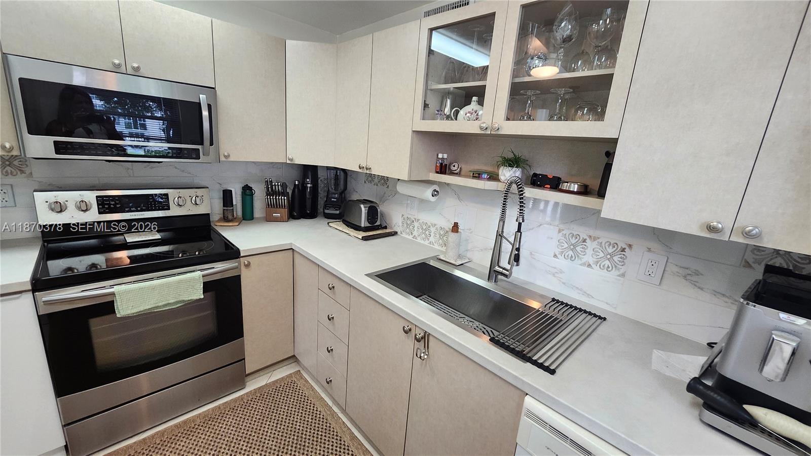 VENTNOR G CONDO - Residential
