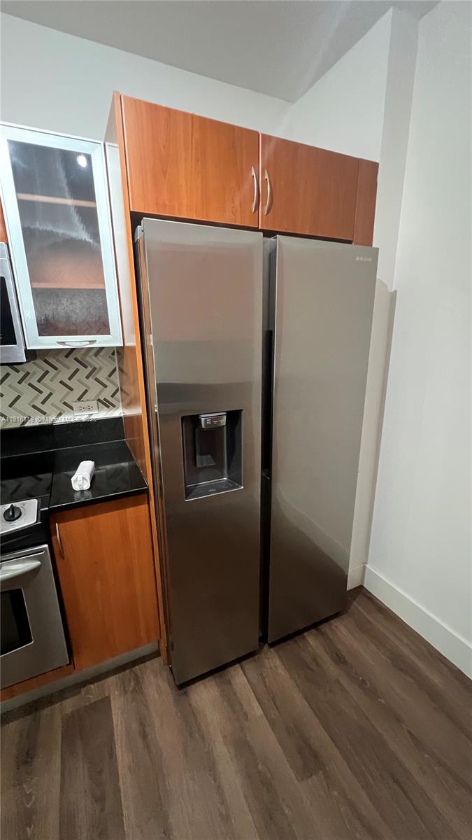 VENTURE AT AVENTURA WEST - Residential