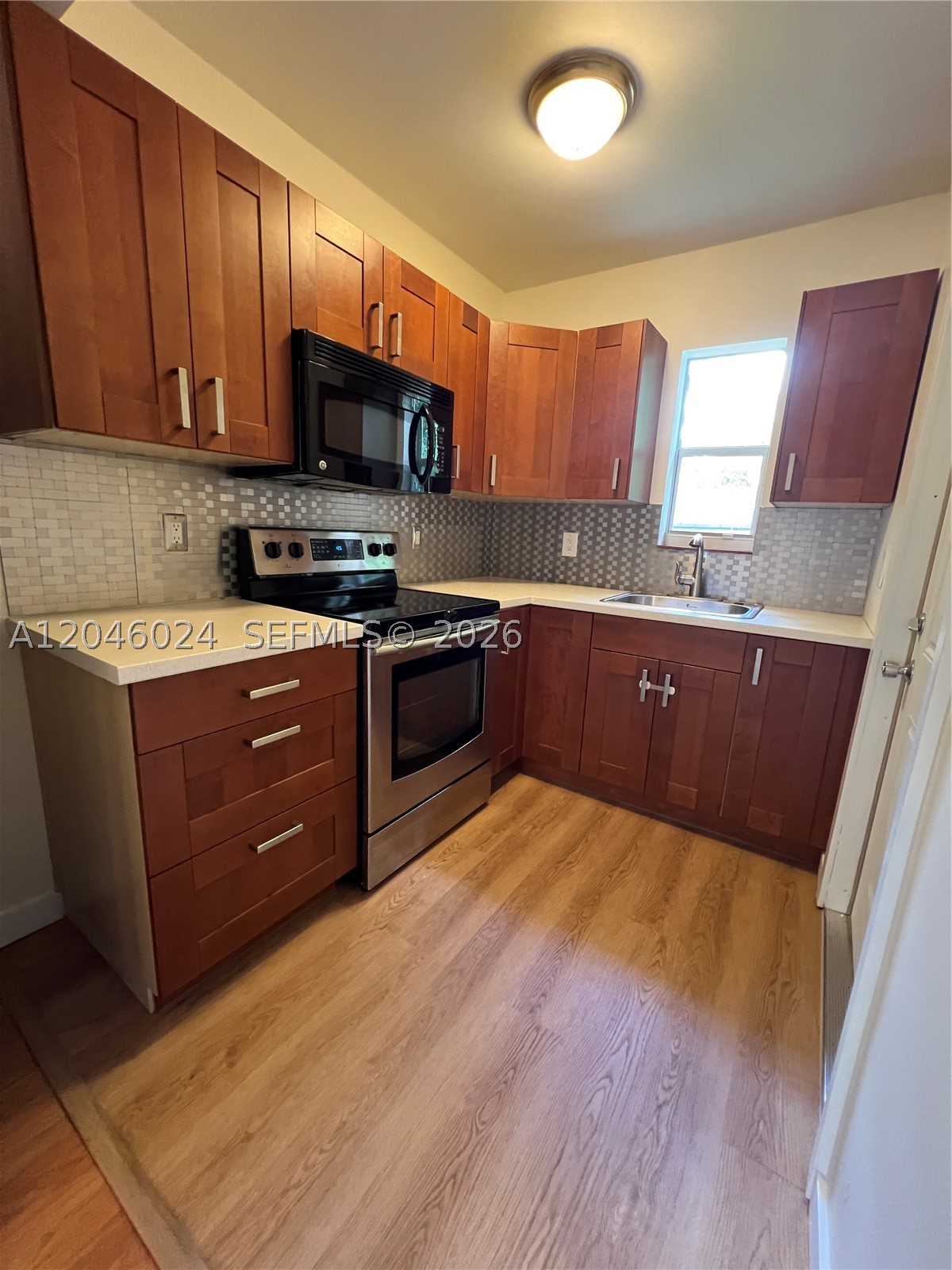 BOWMAN HEIGHTS - Residential Lease