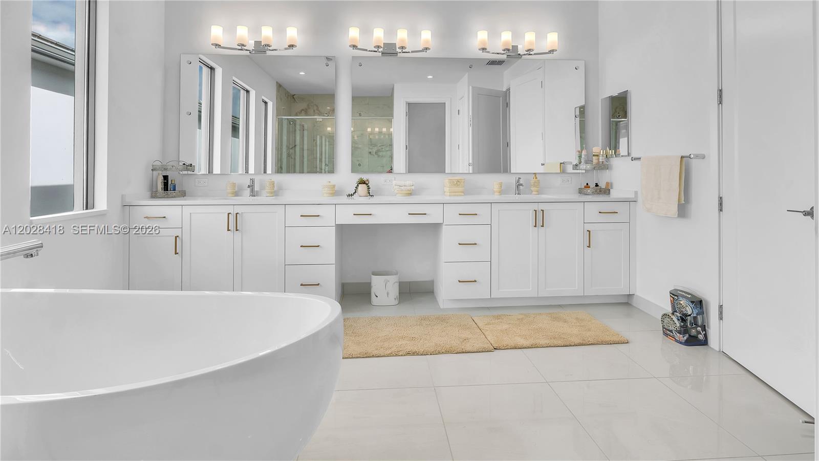 Lotus Palm - Residential Lease