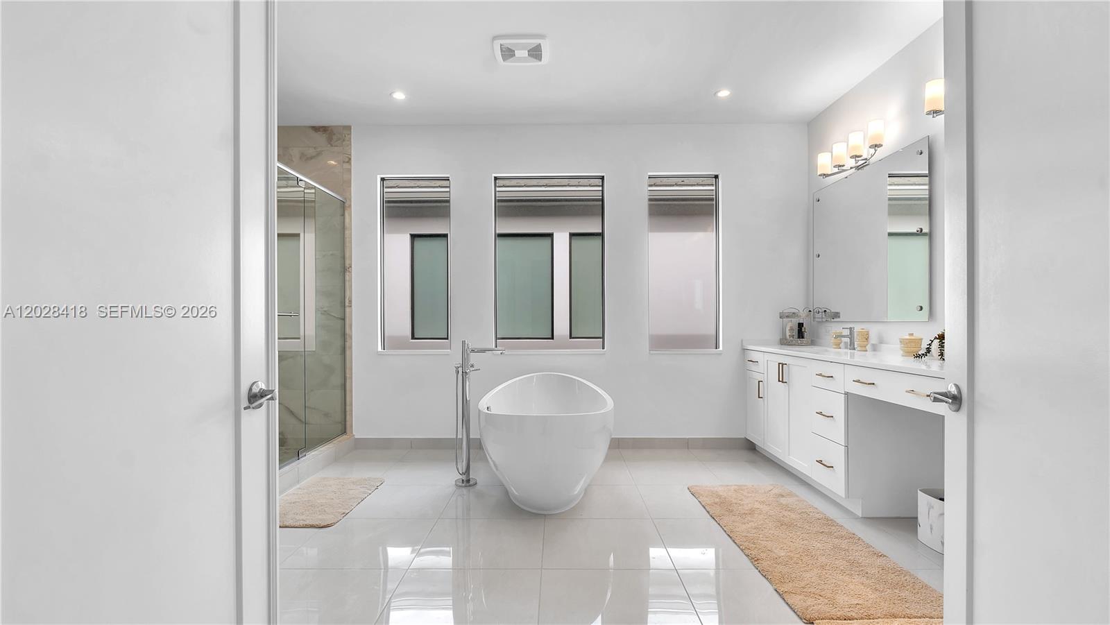Lotus Palm - Residential Lease