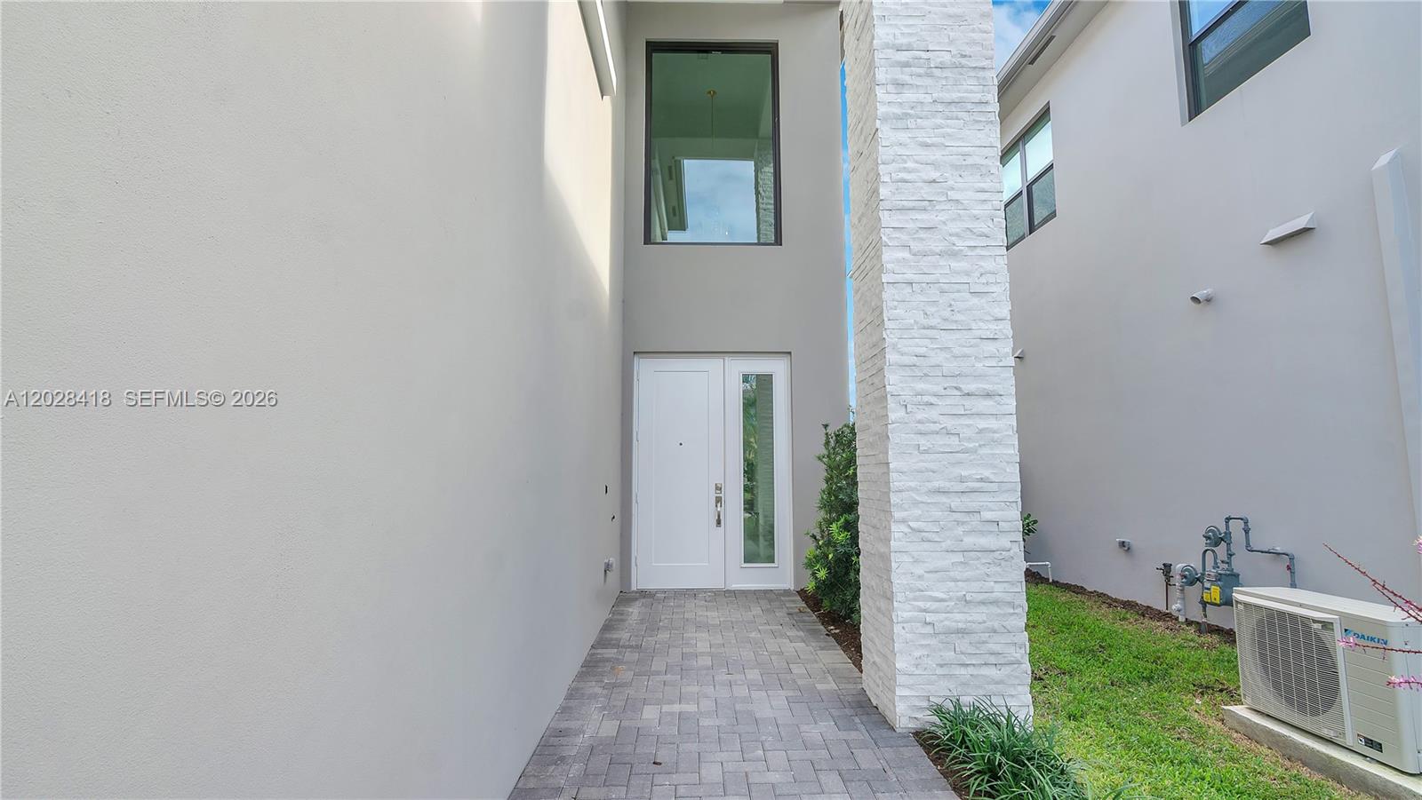 Lotus Palm - Residential Lease