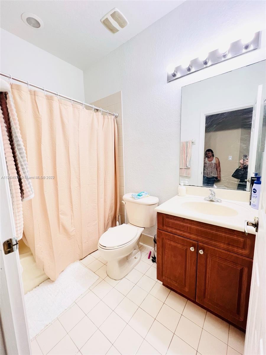 PROMENADE SHORES AT DORAL - Residential Lease