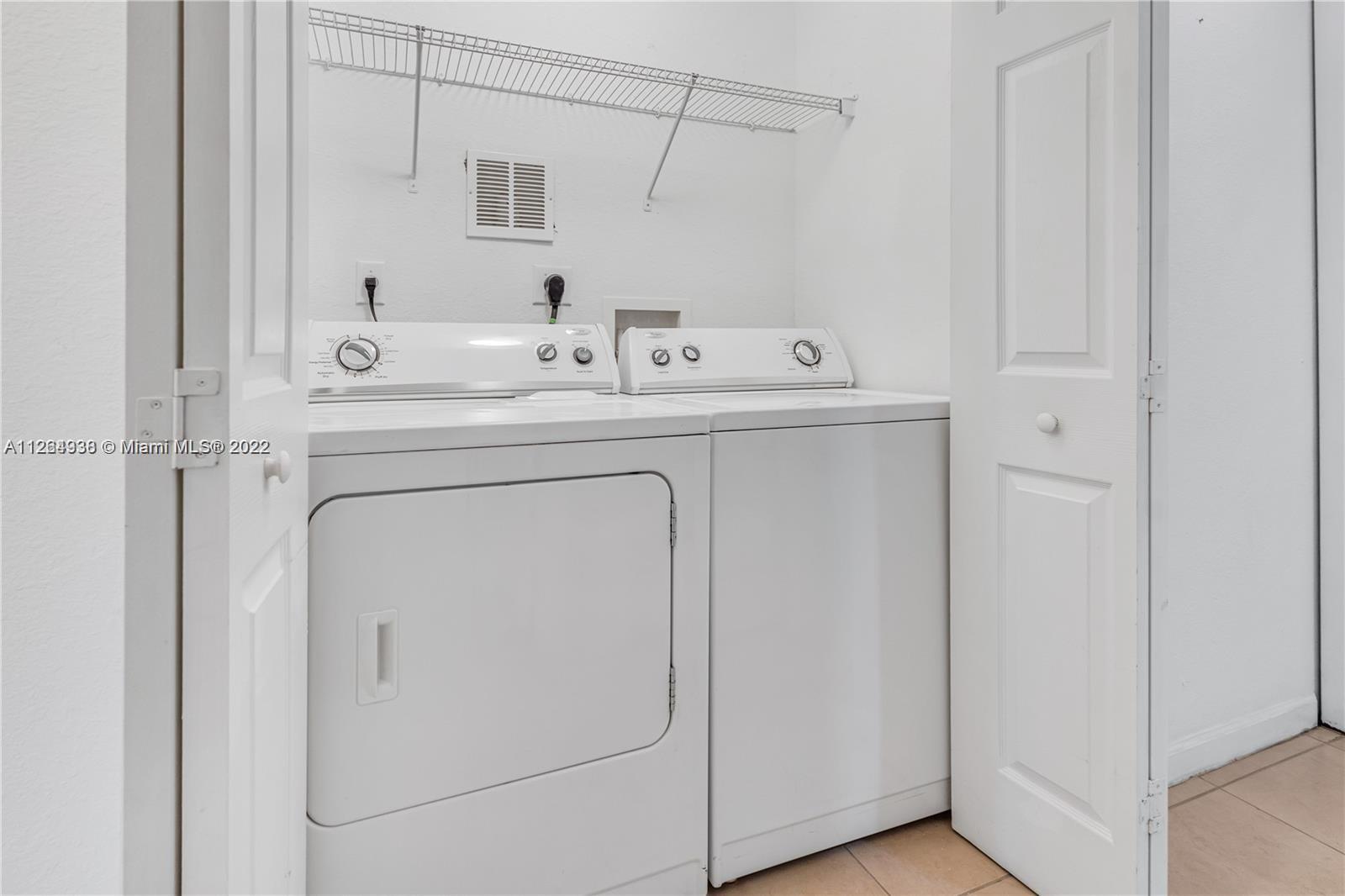 PROMENADE SHORES AT DORAL - Residential Lease