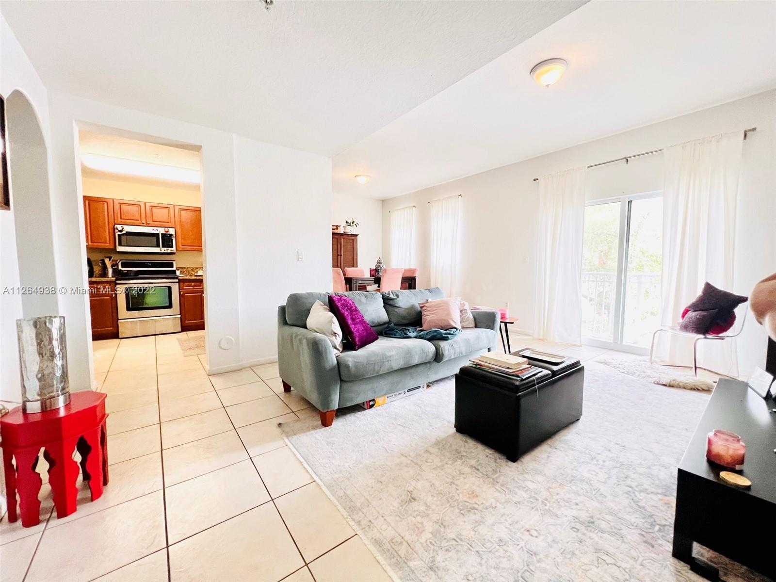 PROMENADE SHORES AT DORAL - Residential Lease