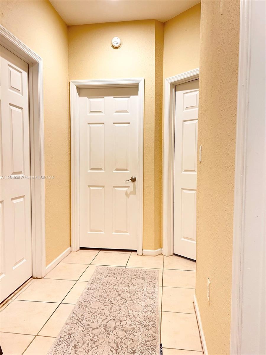 PROMENADE SHORES AT DORAL - Residential Lease
