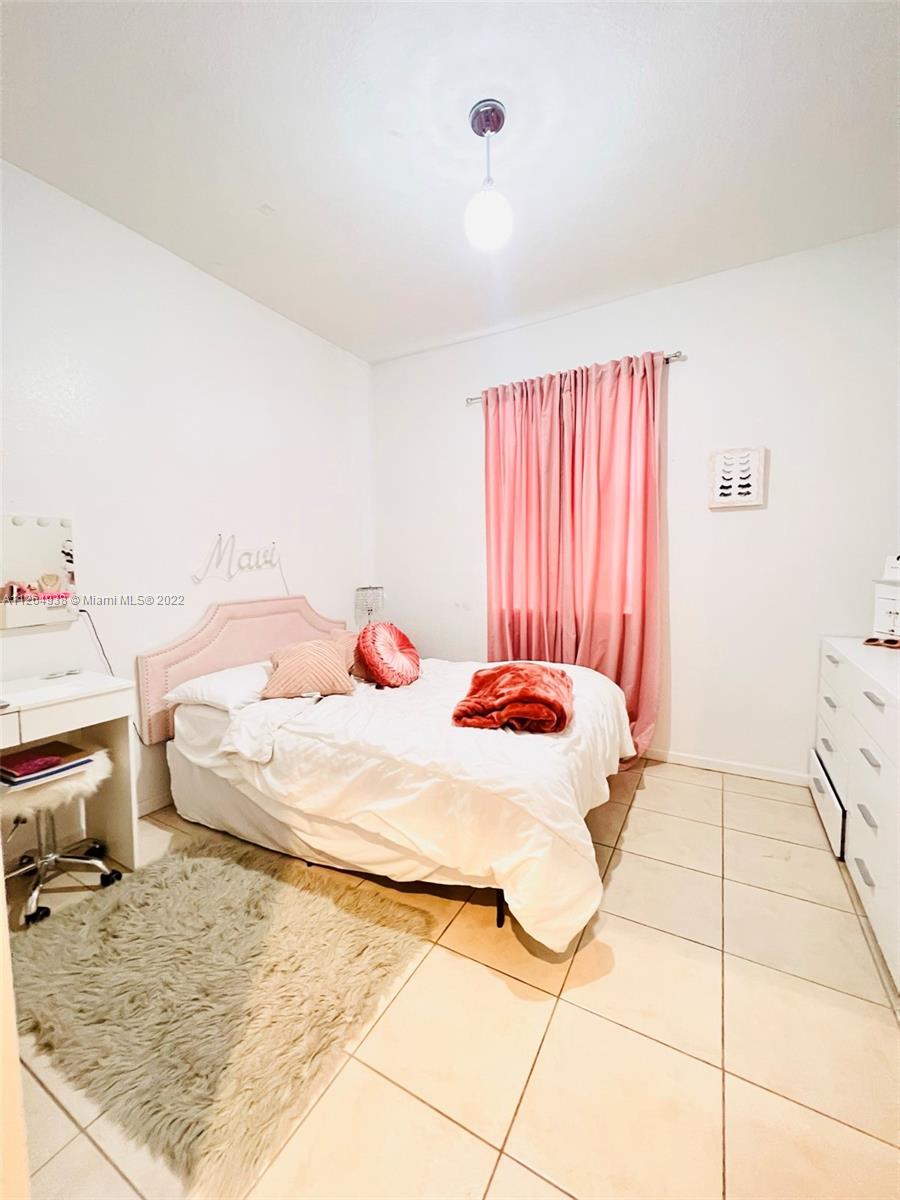 PROMENADE SHORES AT DORAL - Residential Lease